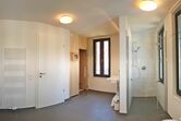 Vollbad im Obergeschoss mit Saunamöglichkeit