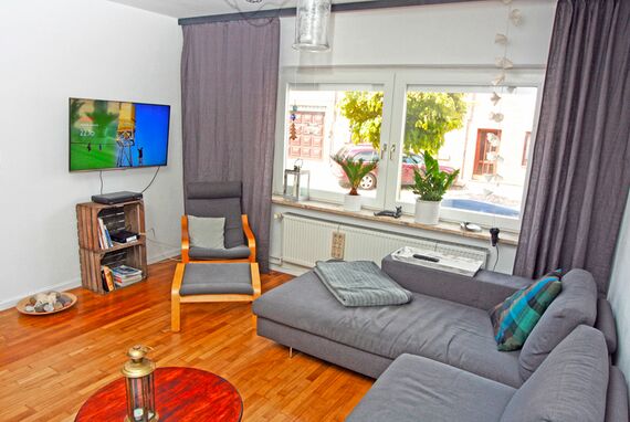 ACHTERSTAG - Wohnzimmer mit WLAN und Sat-TV