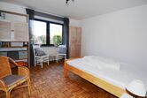 Schlafzimmer 1 (EG)