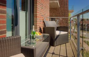 möblierter Balkon - Südrichtung