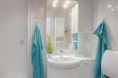 Badezimmer mit Dusche