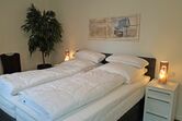 1.Schlafzimmer mit Doppelboxspringbett